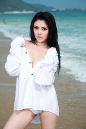 女人与大狼拘配视频_720超清免费观看