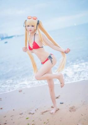 游泳教练水里吃我的奶_HD720P欧美电影在线